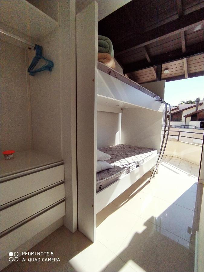 Lindo Triplex43-quadra De Tenis-piscina Holiday home Florianopolis