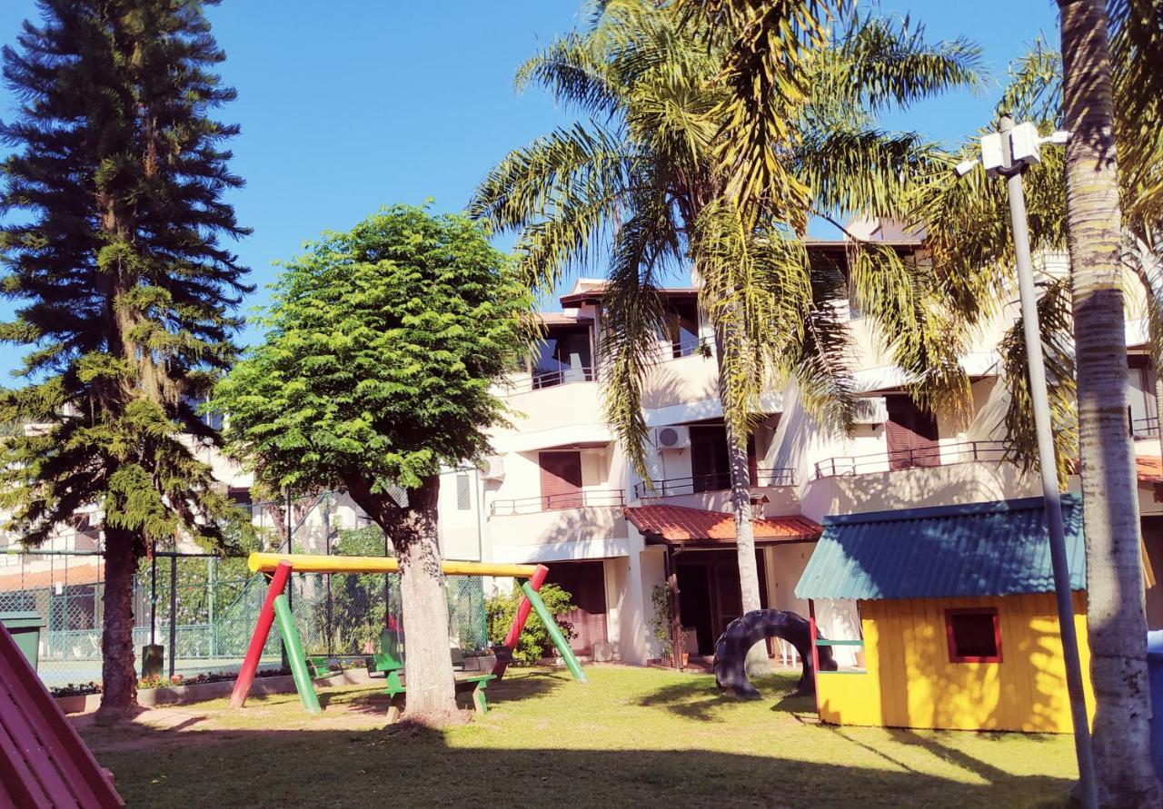 Holiday home Lindo Triplex43-quadra De Tenis-piscina