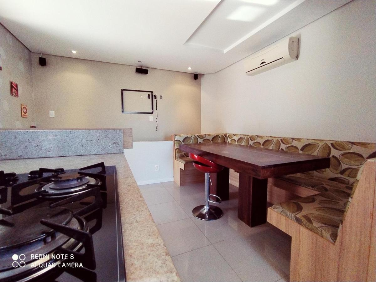 Holiday home Lindo Triplex43-quadra De Tenis-piscina Florianopolis